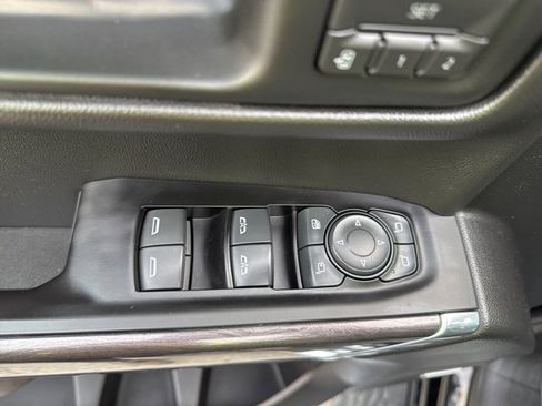 Used 2019 Chevrolet Silverado 1500 LTZ w/ LTZ Premium Package image 15