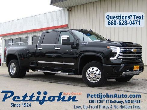 Used 2026 Chevrolet Silverado 3500 High Country AWD/4WD image 1
