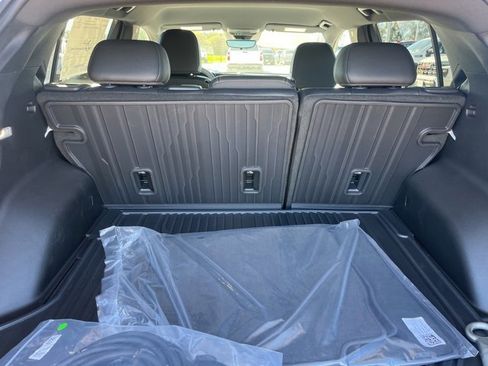 New 2026 Chevrolet Equinox EV LT image 36