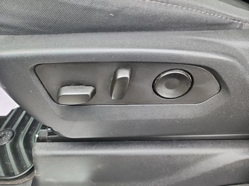 Certified 2022 Chevrolet Silverado 1500 LT image 12