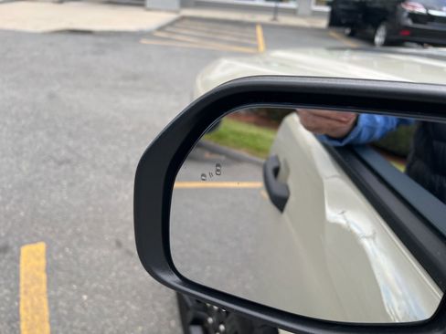 New 2025 Ford Maverick XLT w/ XLT Luxury Package image 17