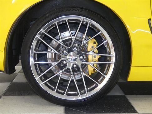 Used 2012 Chevrolet Corvette Grand Sport w/ 2LT Preferred Equipment Group RWD image 30