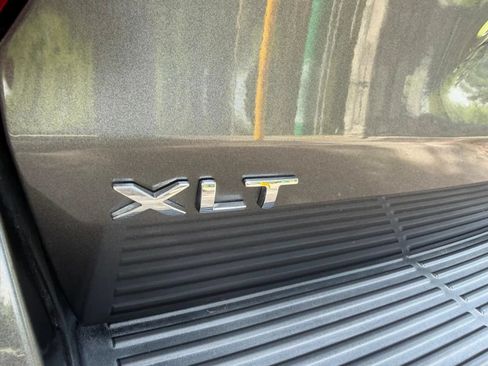 Used 2021 Ford Expedition XLT RWD image 19