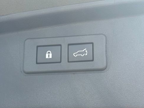 Certified 2025 Subaru Outback Limited AWD/4WD image 38