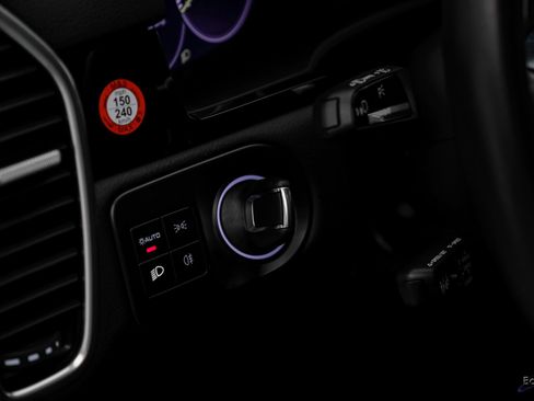 Used 2023 Porsche Cayenne image 58