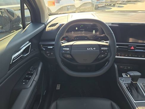New 2026 Kia Sportage SX AWD/4WD image 14