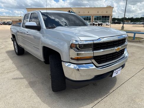 Used 2018 Chevrolet Silverado 1500 LT RWD image 18