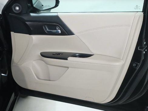 Used 2015 Honda Accord EX-L image 33