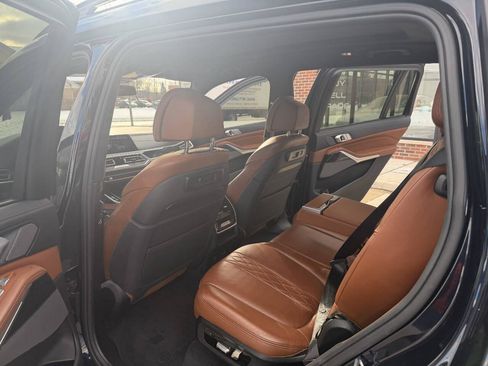 Used 2019 BMW X7 xDrive50i w/ M Sport Package image 28