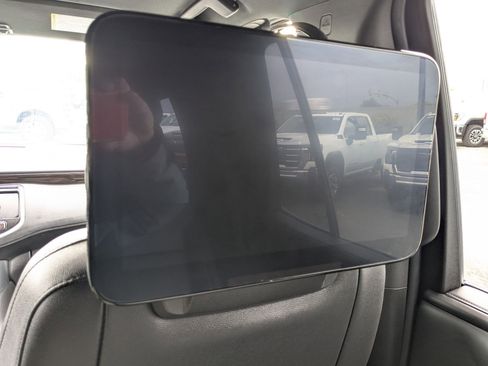 Used 2021 Chevrolet Tahoe Z71 w/ Rear Media and Nav Package image 29