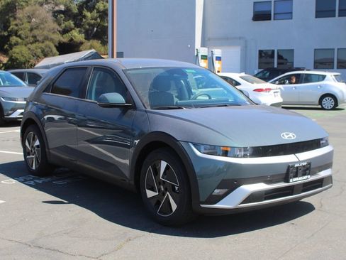 New 2026 Hyundai Ioniq 5 SE RWD image 5