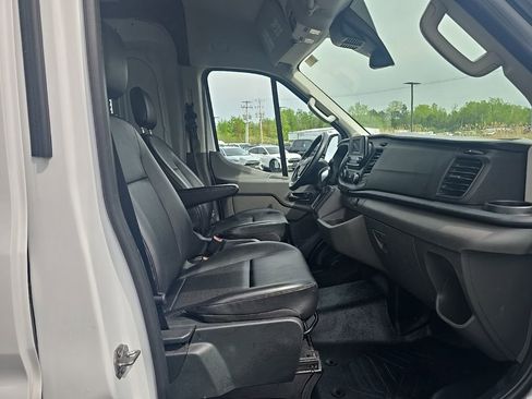 Used 2025 Ford Transit 250 148 Medium Roof RWD image 31