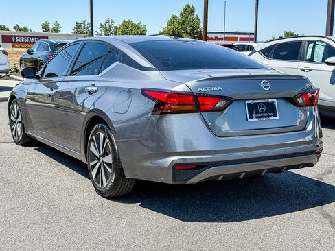 Used 2022 Nissan Altima 2.5 SV FWD image 8