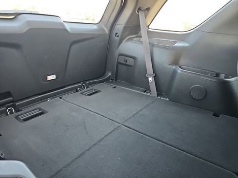 Used 2013 Ford Explorer XLT AWD/4WD image 8