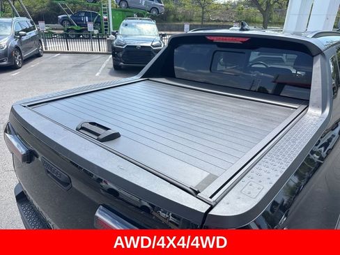 Used 2023 Hyundai Santa Cruz SEL Premium AWD/4WD image 7