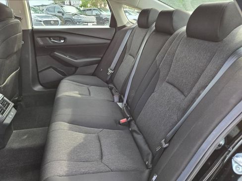 Used 2025 Honda Accord SE image 30