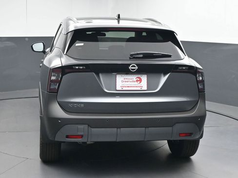 Used 2026 Nissan Kicks SV FWD image 6