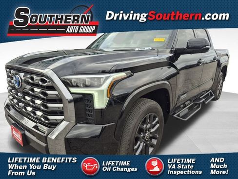 Used 2024 Toyota Tundra Platinum image 1