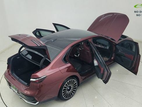 Used 2026 BMW 740i RWD image 82
