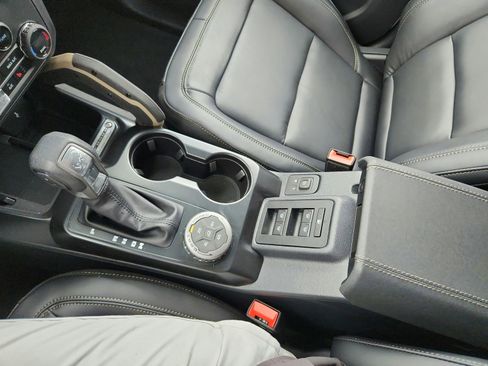 New 2026 Ford Bronco Badlands image 17