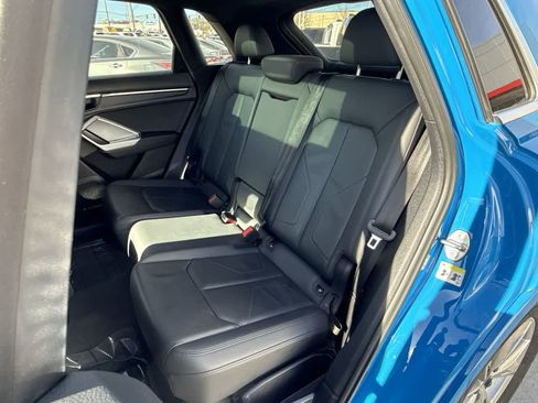 Used 2023 Audi Q3 2.0T Premium image 12