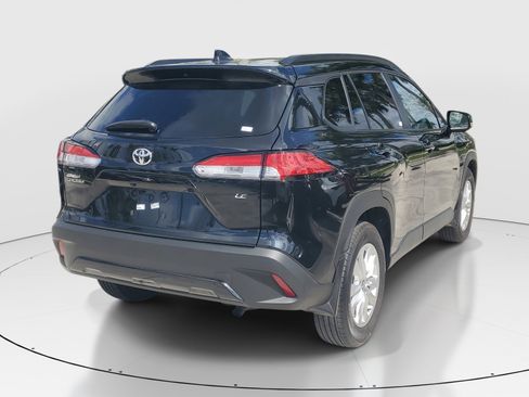 Certified 2024 Toyota Corolla Cross LE FWD image 3