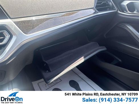 Used 2022 BMW 430i xDrive Coupe w/ M Sport Package AWD/4WD image 31
