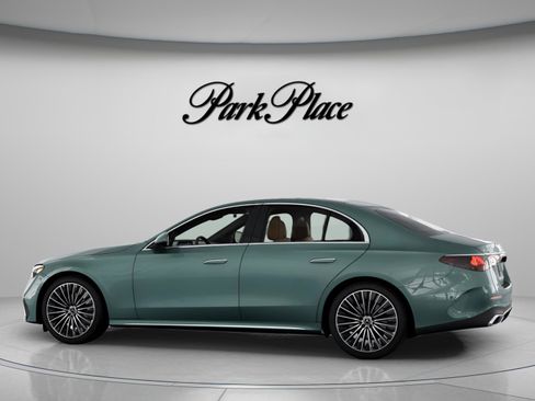 Used 2026 Mercedes-Benz E 350 Sedan image 9