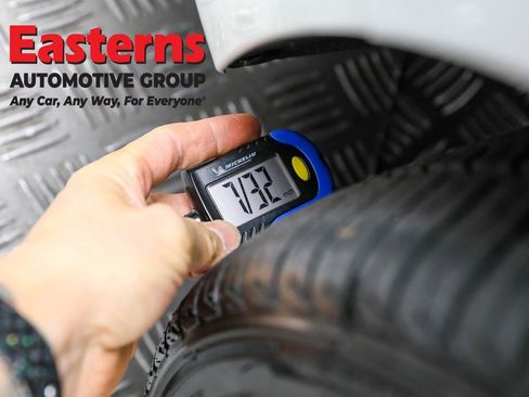 Used 2022 Genesis G70 3.3T image 27