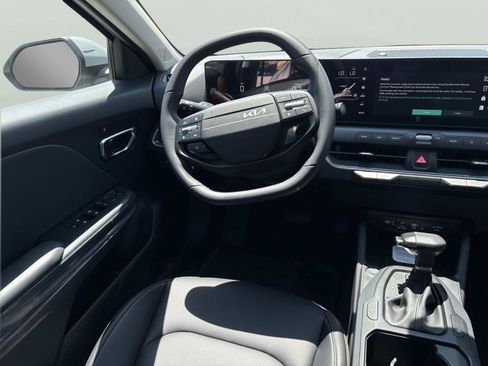New 2026 Kia K4 EX FWD image 12