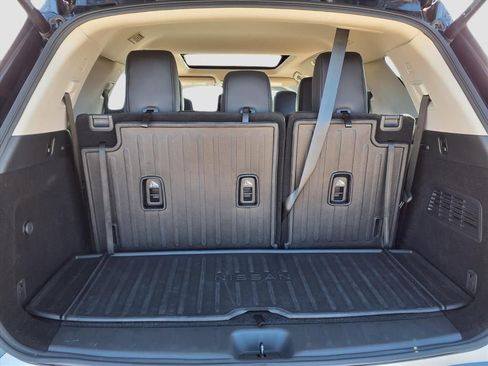 Used 2023 Nissan Pathfinder Platinum w/ Cargo Package image 31