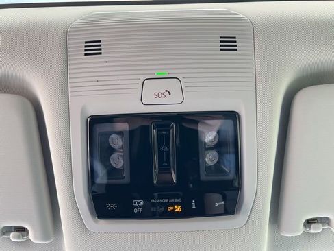 New 2025 Volkswagen ID. Buzz 1st Edition image 34