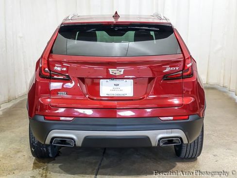 Used 2019 Cadillac XT4 Premium Luxury w/ Cold Weather Package FWD image 6