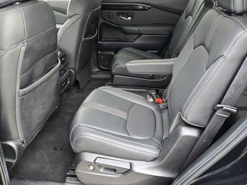 Used 2024 Honda Pilot EX-L image 11