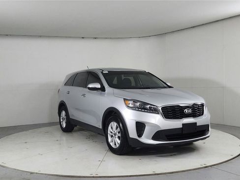 Used 2020 Kia Sorento AWD V6 image 1