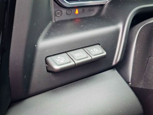 Used 2024 GMC Sierra 1500 AT4X image 15