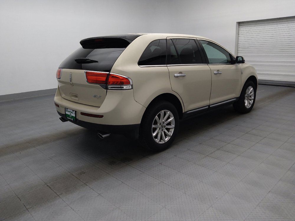 Used 2014 Lincoln MKX FWD w/ Equipment Group 101A image 10