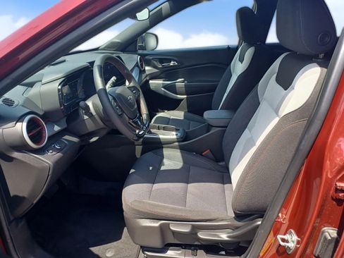 Used 2024 Chevrolet Trax RS w/ Driver Confidence Package FWD image 7
