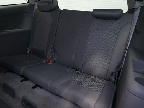 Used 2012 Chevrolet Traverse LS image 18