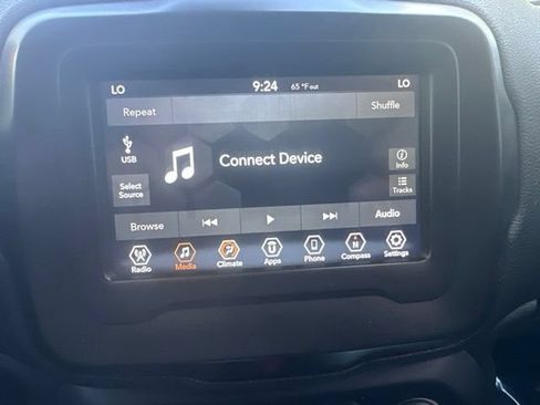 Used 2021 Jeep Renegade Sport w/ Sport Appearance Group FWD image 14
