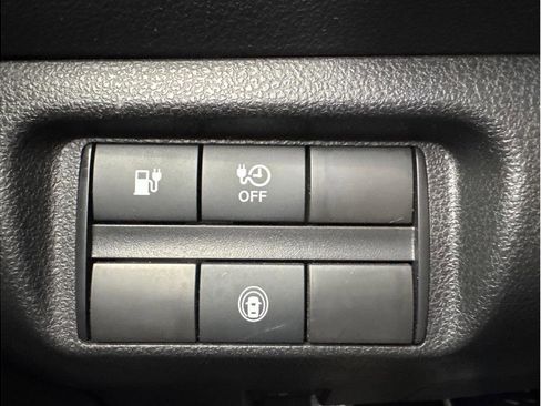 Used 2024 Nissan Leaf S image 24