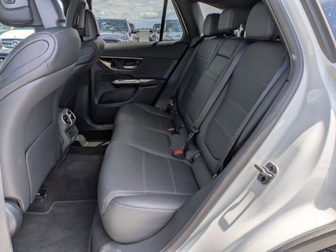 Used 2026 Mercedes-Benz GLC 300 4MATIC image 19