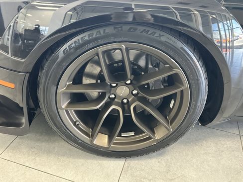 Used 2020 Dodge Challenger SRT Hellcat image 12