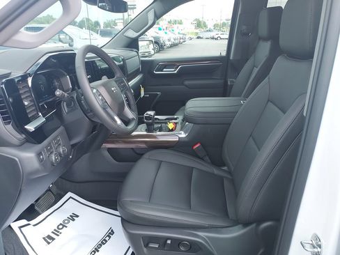 New 2026 Chevrolet Silverado 1500 RST AWD/4WD image 12