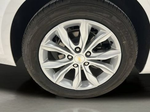 Used 2024 Chevrolet Malibu LT FWD image 29