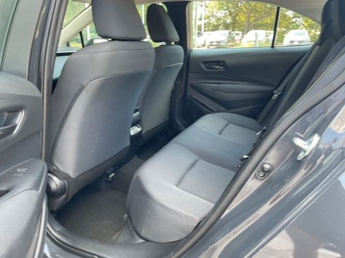 Used 2025 Toyota Corolla LE FWD image 11