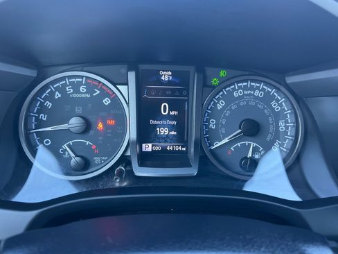 Certified 2023 Toyota Tacoma TRD Off-Road image 20