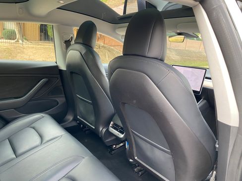 Used 2018 Tesla Model 3 Long Range image 40