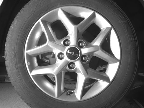 Used 2025 Kia Soul LX w/ LX Technology Package image 20