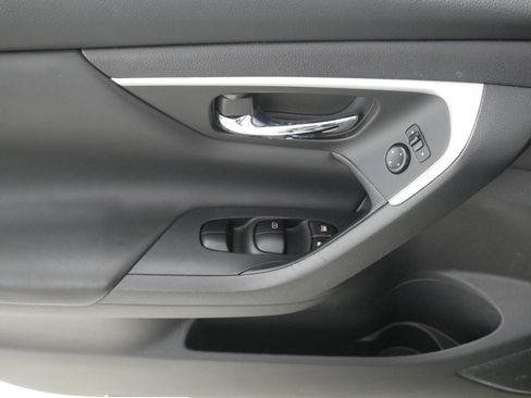 Used 2016 Nissan Altima 2.5 S w/ Power Driver Seat Package image 19